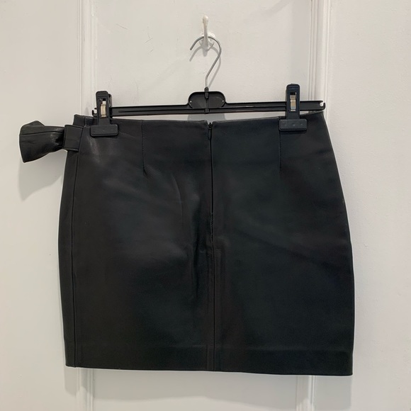 NWT IRO Elodie lamb leather mini skirt. Size 38 - Picture 5 of 7